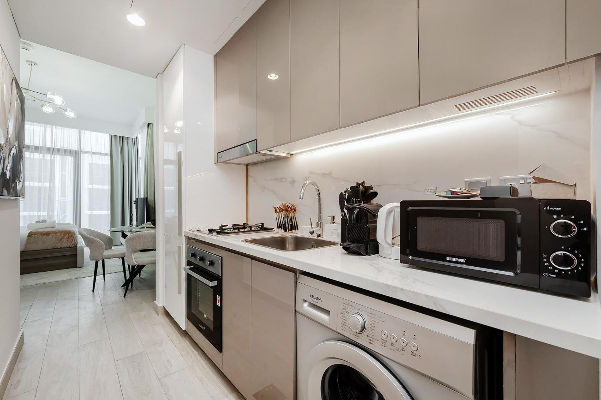 New Stylish Studio In Azizi Riviera Apartment