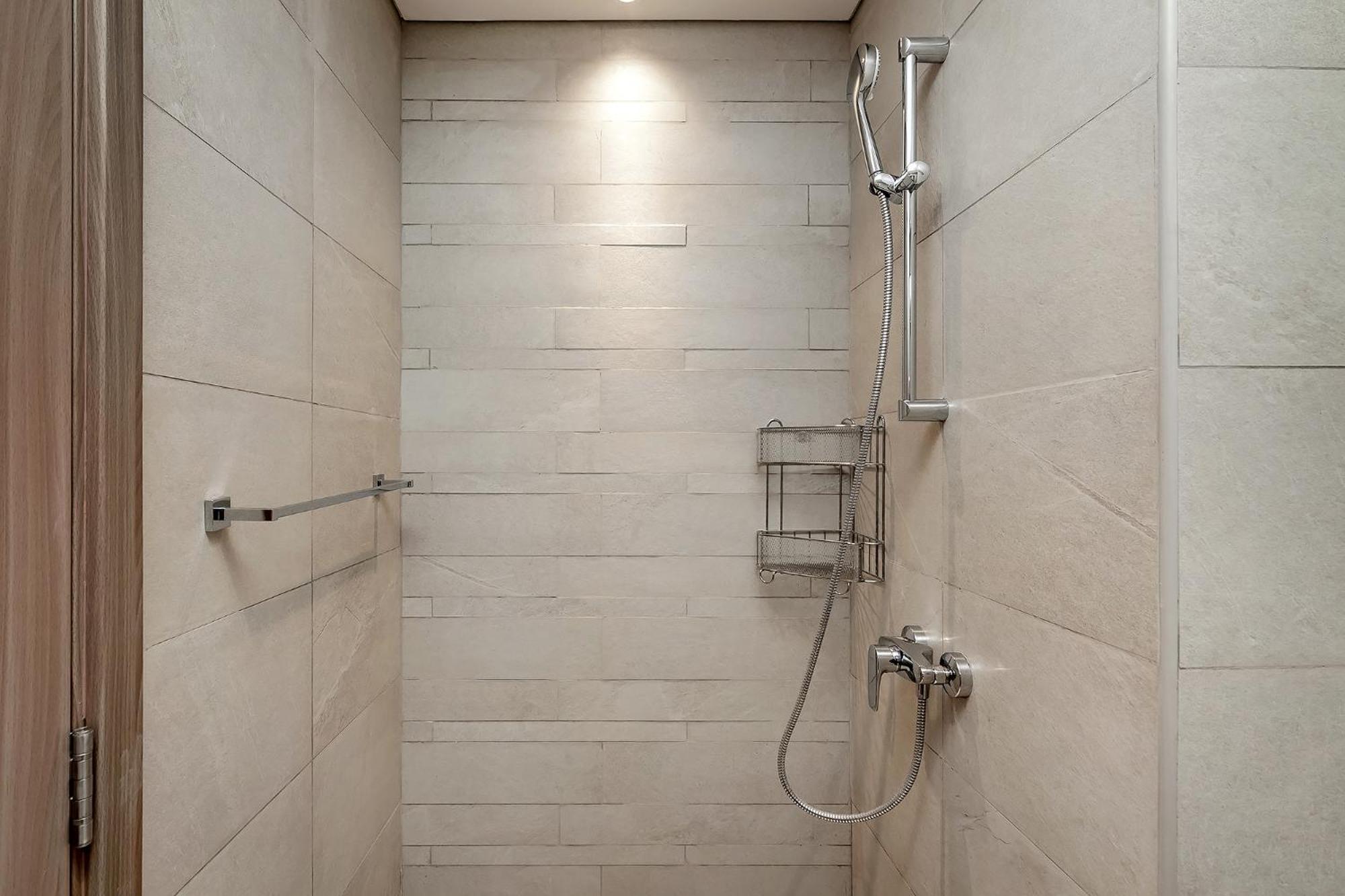 New Stylish Studio In Azizi Riviera