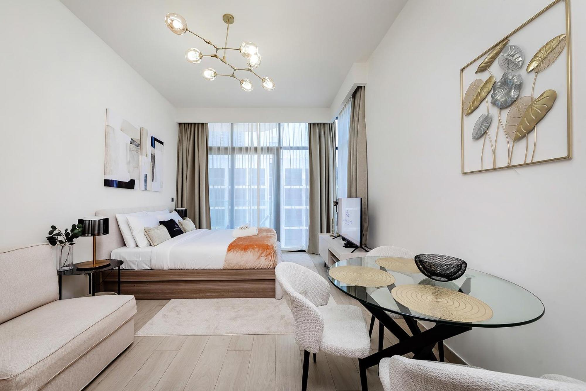 New Stylish Studio In Azizi Riviera Apartment